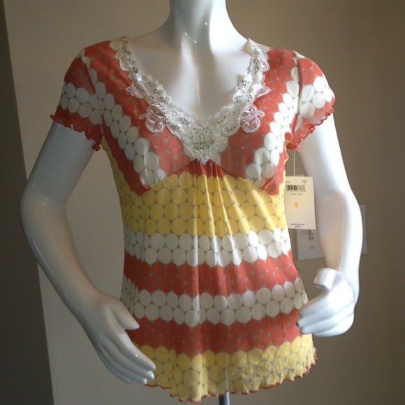 Emma James top NWT Size Small