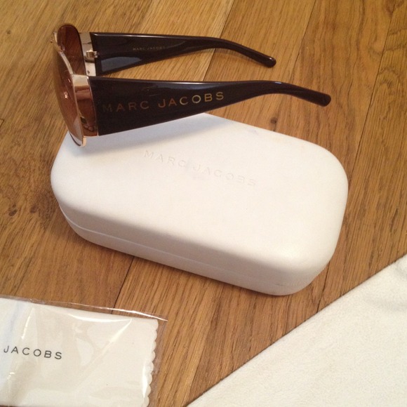 Marc Jacobs Aviator Sunglasses - Picture 3 of 4