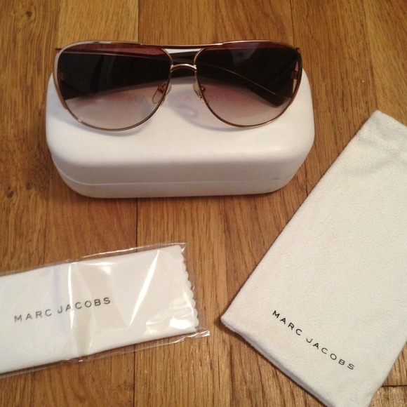 Marc Jacobs Aviator Sunglasses - Picture 4 of 4