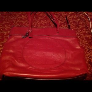 Fuchsia Coach Handbag/Tote
