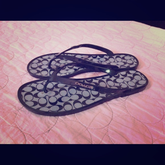 Coach flip flops