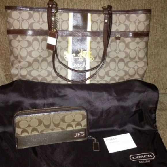SOLD SOLD SHIPPED AUTHENTIC COACH SIGNATURE