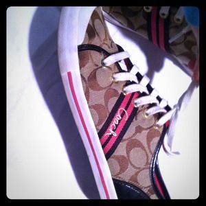 Coach fashion tennis shoes size 8