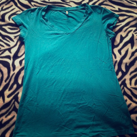 💣Blue/green vneck