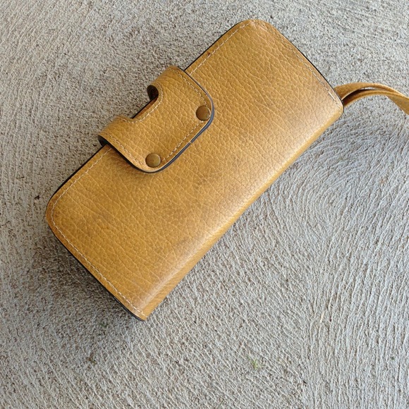 Fabulous 1960s Vintage Clutch - Picture 3 of 3