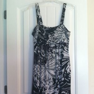 Pretty black / white sundress