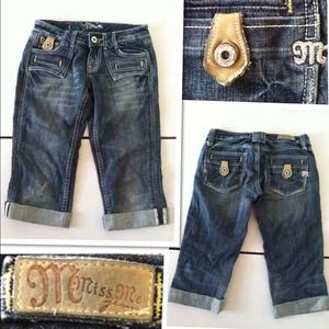 Size 1 Miss Me jeans!