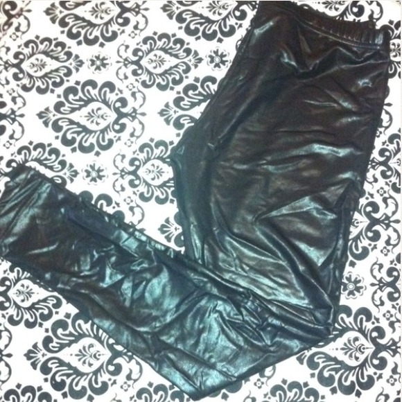 AA Liquid Leggings