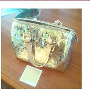 traded w/ @leslieterrie leather Mk & lv bag wallet