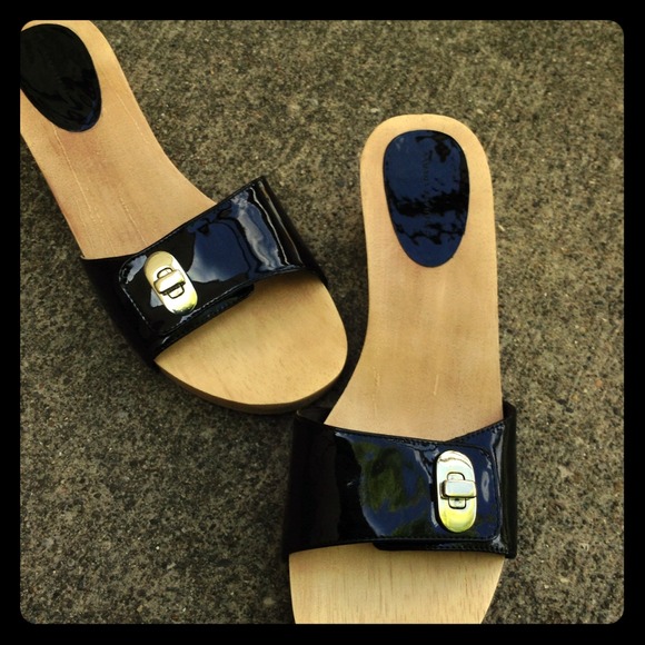 Banana Republic Patent Leather Clogs NWOT