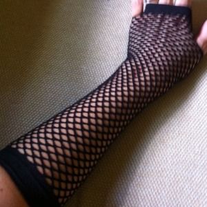 Fish net half arm gloves!