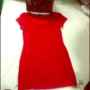 Bundle summer dresses for @thefarawaystar ! 💁