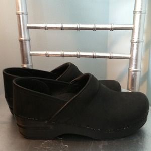 🌺SOLD🌺Black Dansko Professionals 🌺SZ 39