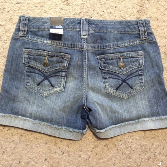 Denim shorts! - Picture 2 of 3