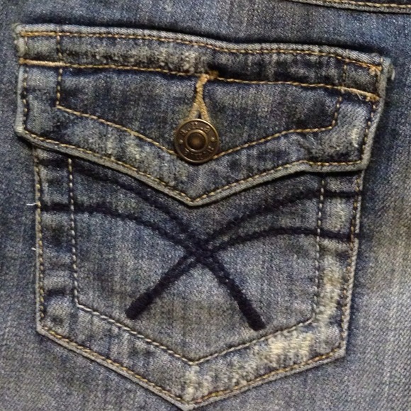 Denim shorts! - Picture 3 of 3