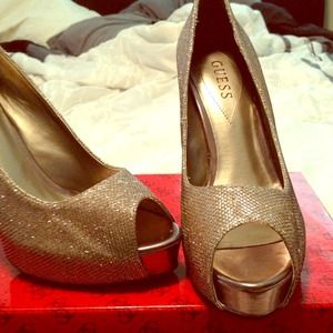 Guess heels 7.5