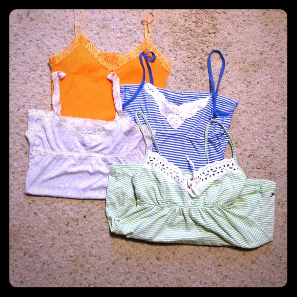 Assorted Hollister tank tops! - Picture 1 of 3