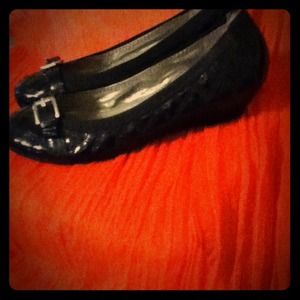 Black flats with a wedge