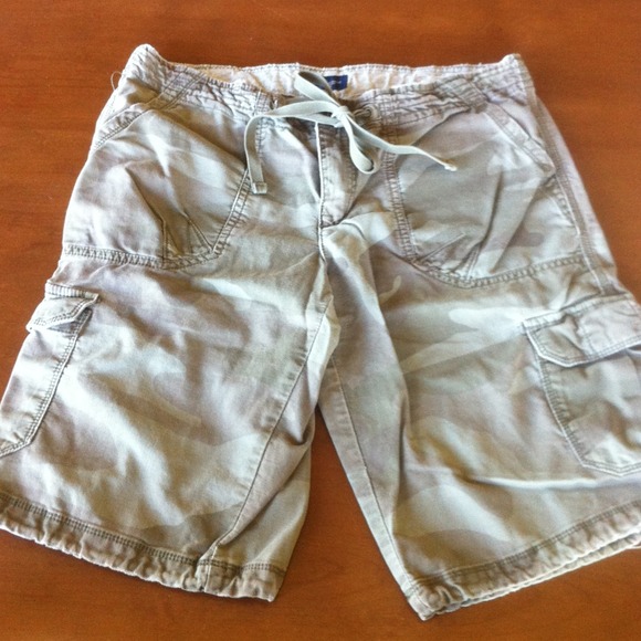 Women's camouflage cargo shorts