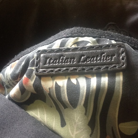 💢Black LEATHER LUCKY BRAND BAG🎉A treasure!💢 - Picture 3 of 4