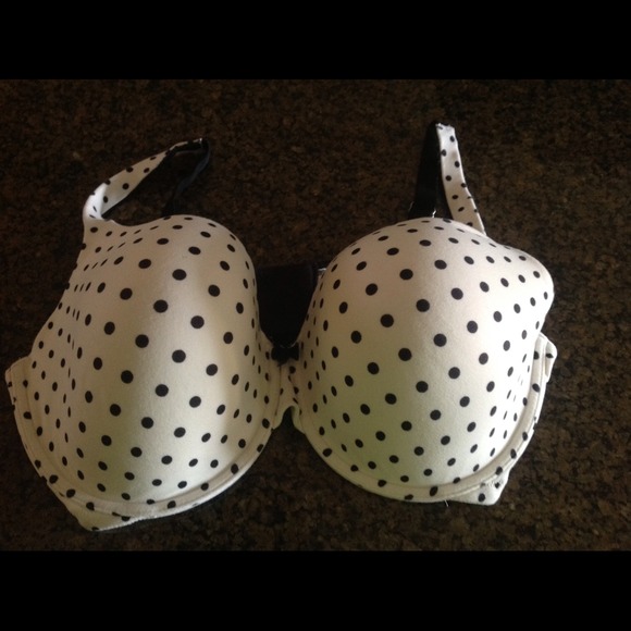 SOLD..*REDUCED*40DDD VS Bra great condition!!