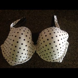 SOLD..*REDUCED*40DDD VS Bra great condition!!