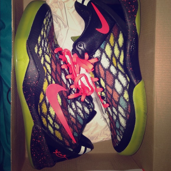Kobe "Christmas" 8s - Willing to trade