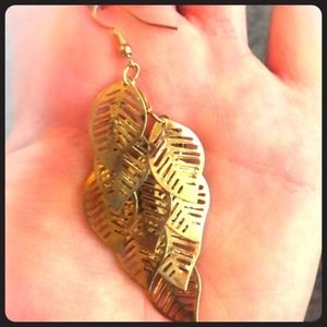Gold leaf layered earrings! Never worn!