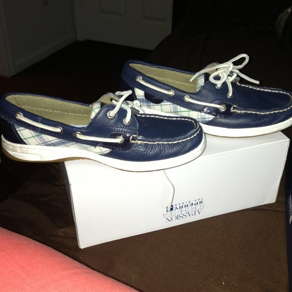 Sperry top siders 💥SOLD💥 - Picture 2 of 4