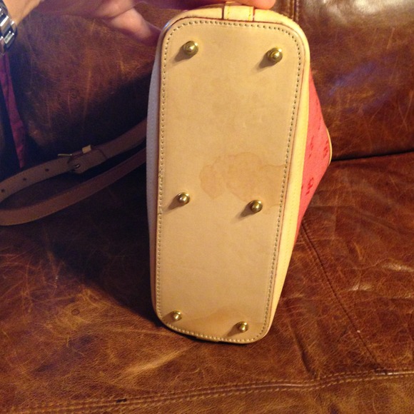 🌟AUTHENTIC🌟Dooney & Bourke red canvas purse - Picture 4 of 4