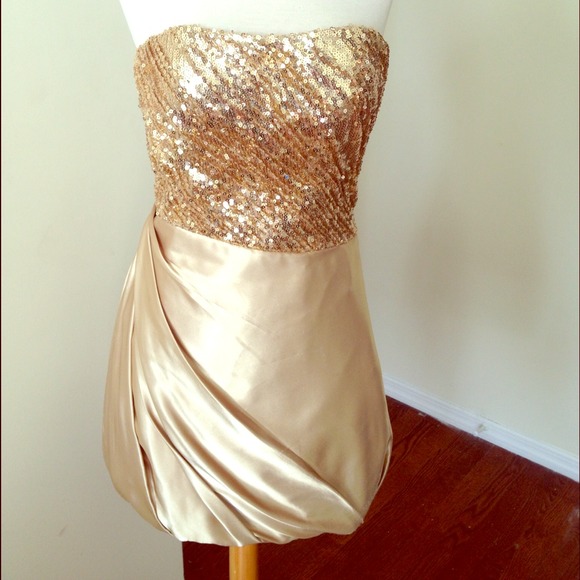 Alexia Designs Dresses & Skirts - Gold dress