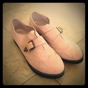 Vintage light pink platform shoes