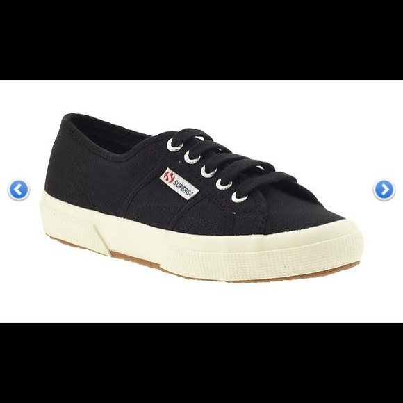 Size 9 Superga Cotu Classic.  BNIB with tags.