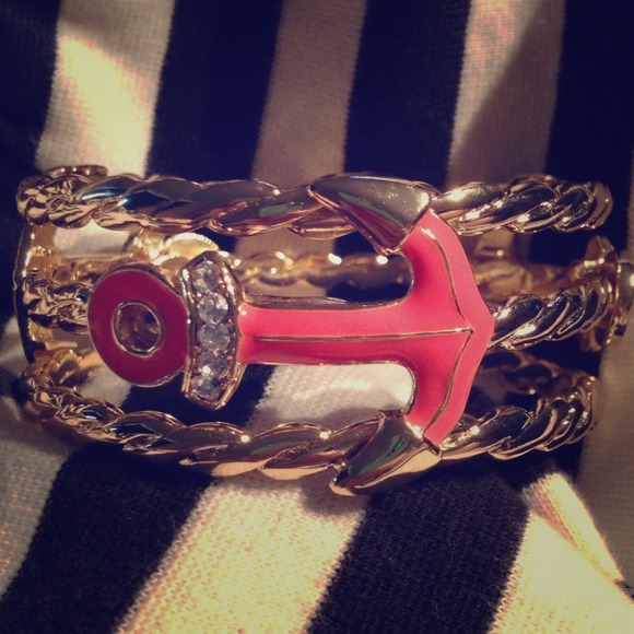 Lilly Pulitzer anchor bracelet