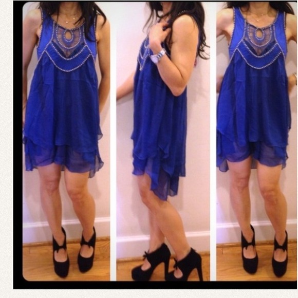 Great wow color chiffon dress with gold studs New