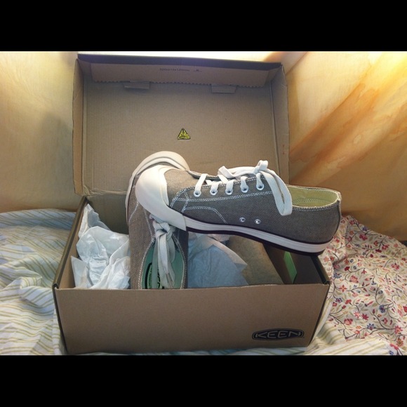 Keen Coronado Sneaker- Size 9.5 - BNIB