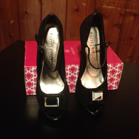 Black Suede 6in heel! - Picture 3 of 4