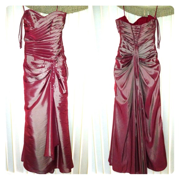 Bridesmaid Strapless Taffeta Raylia Designs