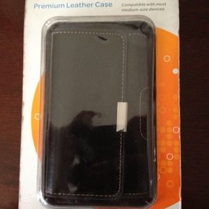 iPhone 4/4s Leather Belt Clip Case
