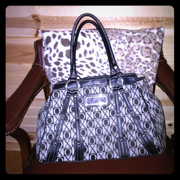 XOXO Purse 😍❤