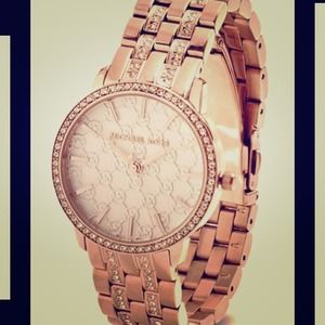 Sold! Michael Kors Rose Golden. Lady's