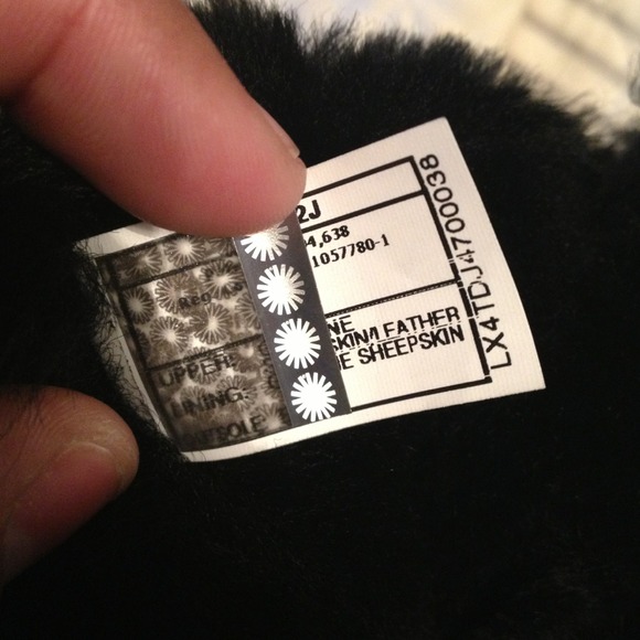 💰SOLD!!💰Tall black bailey bow Uggs - Picture 4 of 4