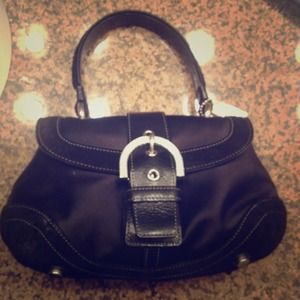 Coach Purse! Black Elegant Sophisticated