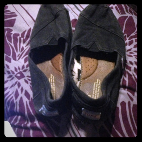 Black acid wash toms! ON HOLD!!!