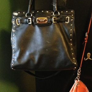 ✂Reduced✂💯% Authentic Michael kors handbag!