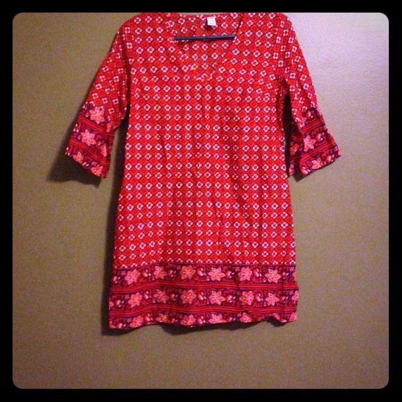 Old Navy beach summer cover shirt