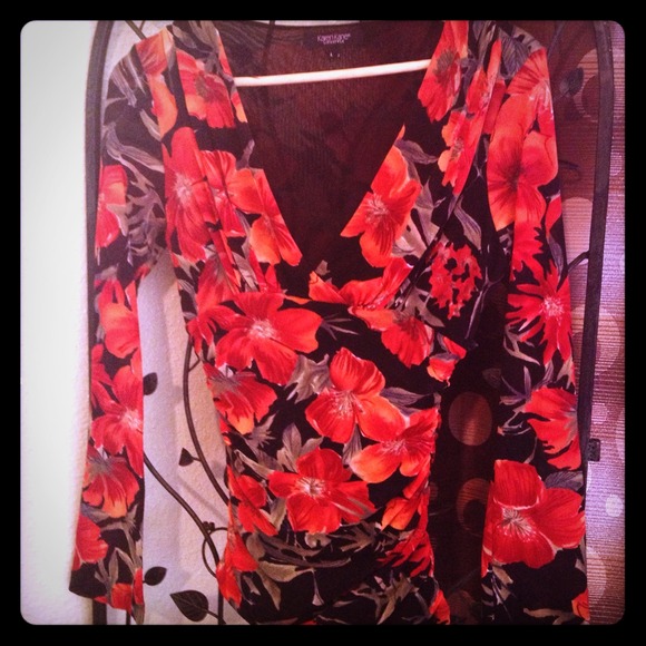 Floral print stretch blouse