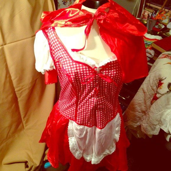 💢REDUCED💢Litttle red riding hood costume
