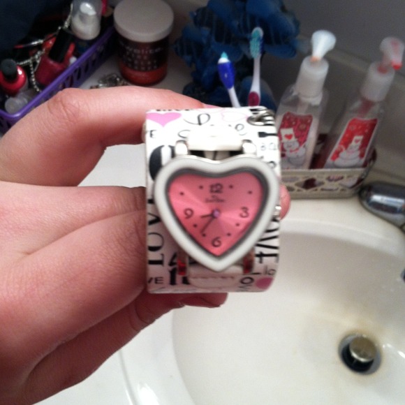 *TRADED*Love Watch - Picture 4 of 4