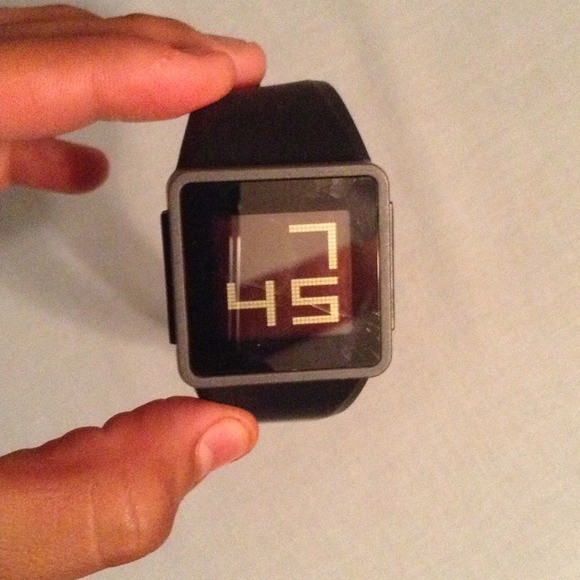 Nixon watch